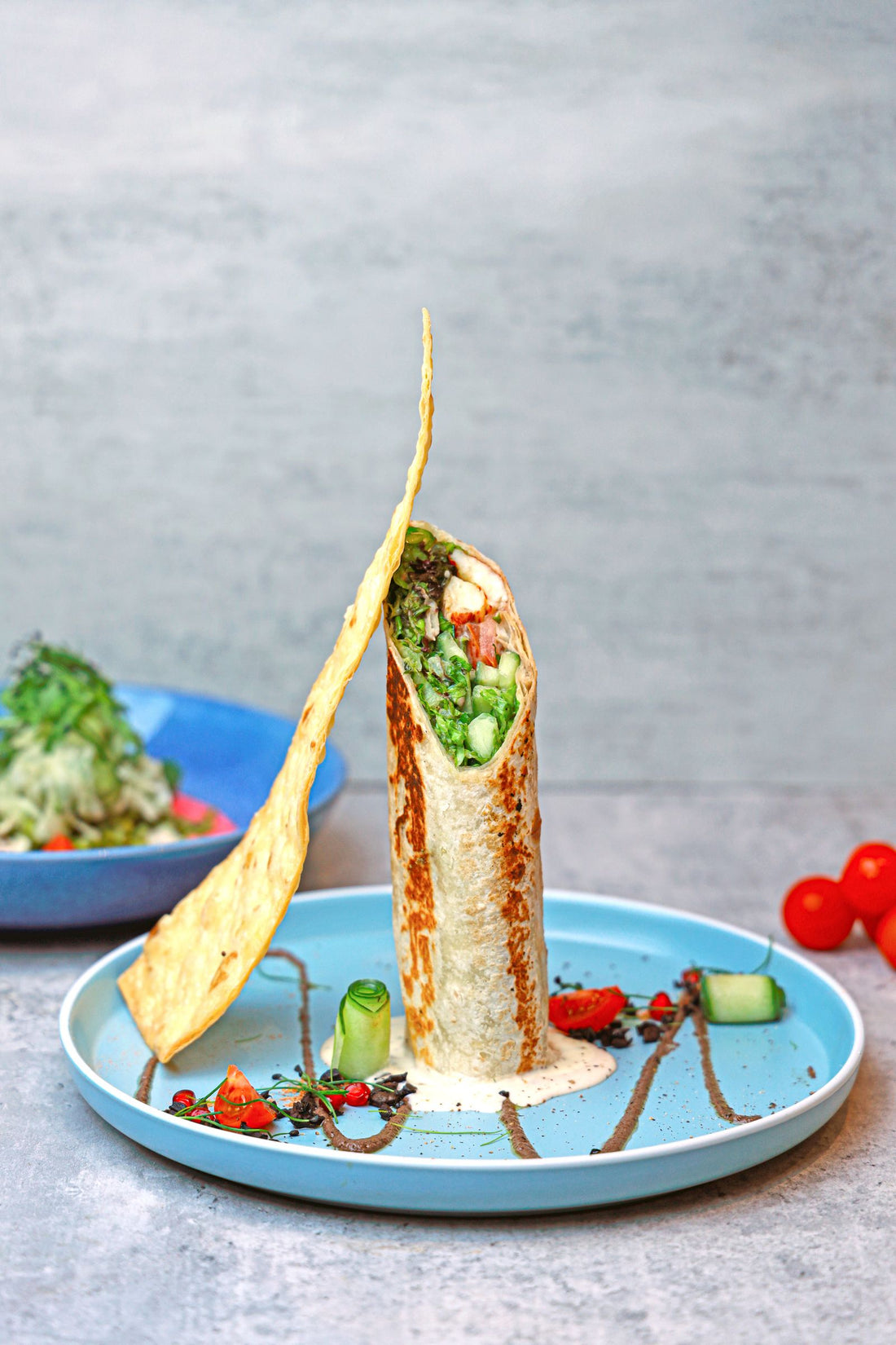 Crunchy vegetable hummus wrap